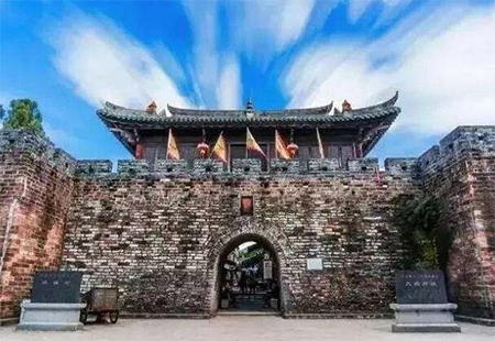 深國(guó)安大鵬古城之旅1.png